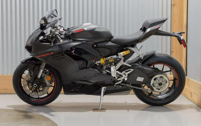 2024 Ducati Panigale V2 Black on Black