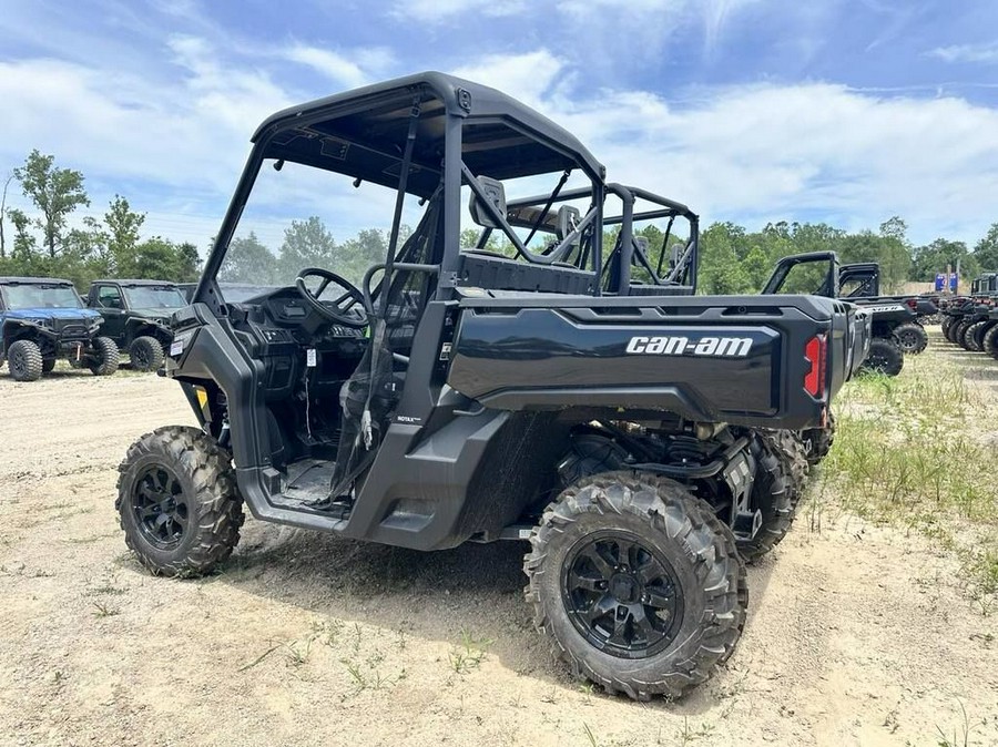 2024 Can-Am™ Defender XT HD10