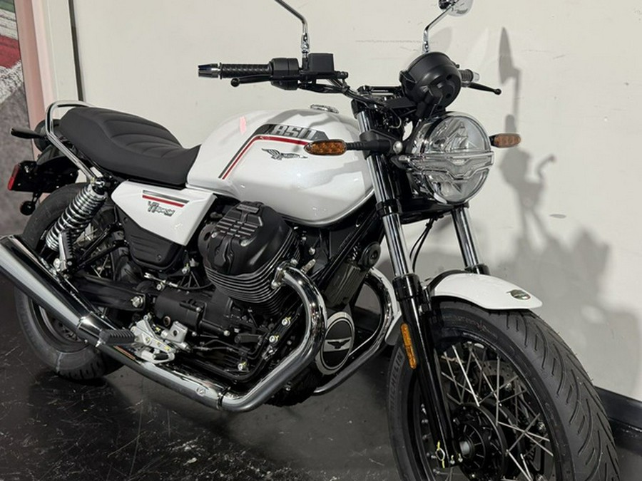 2027 Moto Guzzi V7 Special