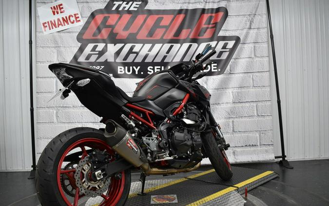 2021 Kawasaki Z900 ABS Metallic Spark BlackMetallic Flat Spark Black