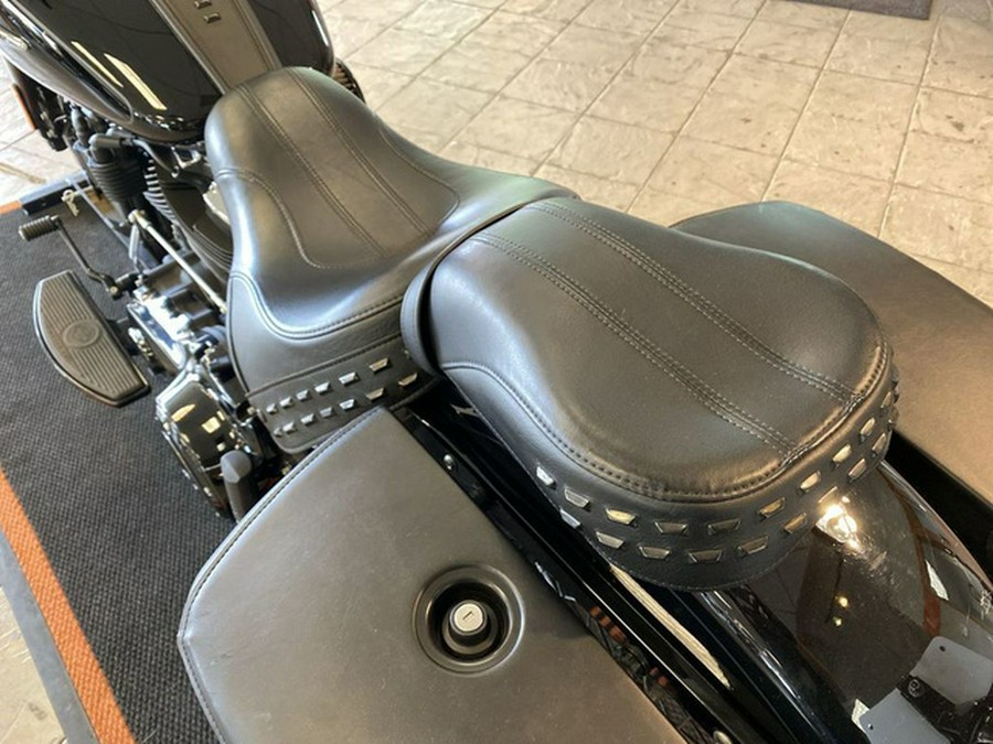 2018 Harley-Davidson FLHCS - Softail Heritage Classic 114