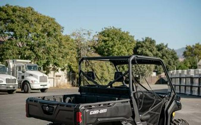 2024 Can-Am® Defender DPS HD9 Timeless Black