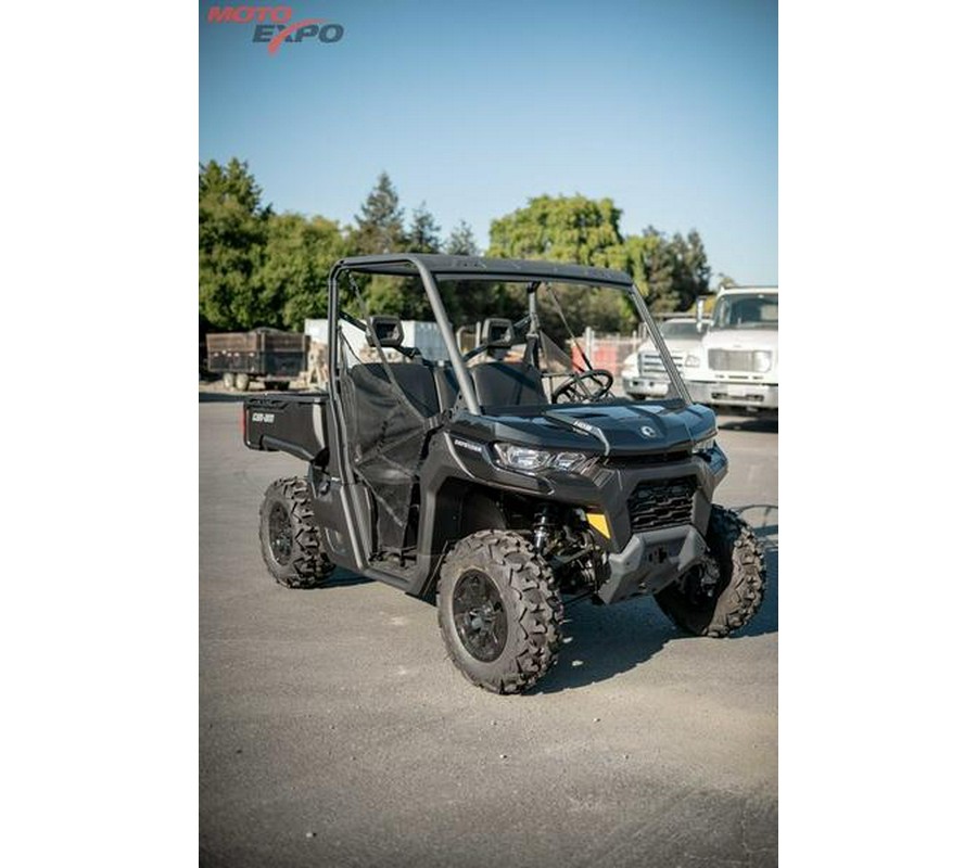 2024 Can-Am® Defender DPS HD9 Timeless Black