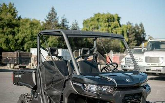 2024 Can-Am® Defender DPS HD9 Timeless Black