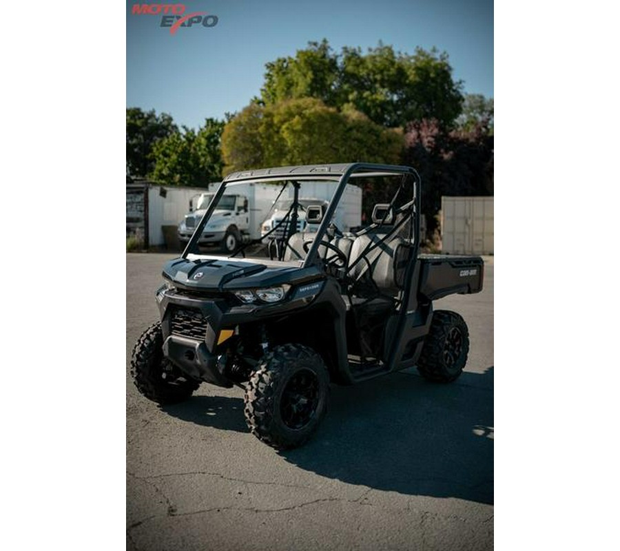 2024 Can-Am® Defender DPS HD9 Timeless Black