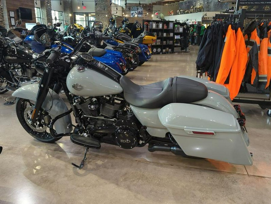 2024 Harley-Davidson® FLHRXS - Road King® Special