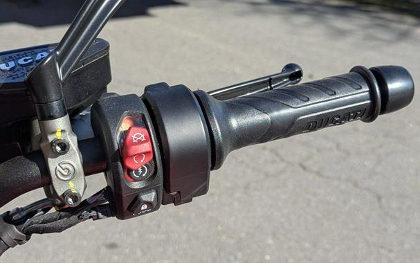 2026 Ducati XDiavel V4 Burning Red