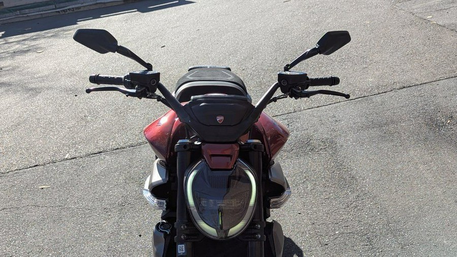 2026 Ducati XDiavel V4 Burning Red