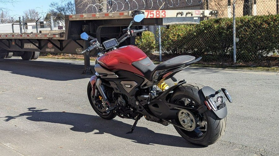 2026 Ducati XDiavel V4 Burning Red