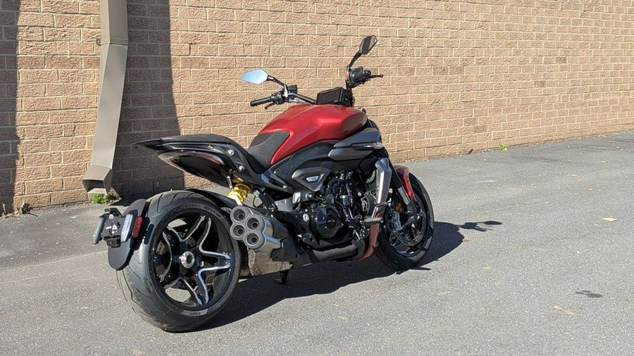 2026 Ducati XDiavel V4 Burning Red