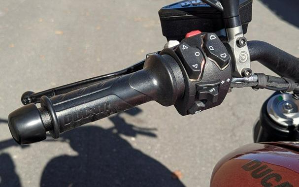 2026 Ducati XDiavel V4 Burning Red