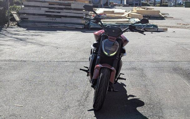 2026 Ducati XDiavel V4 Burning Red