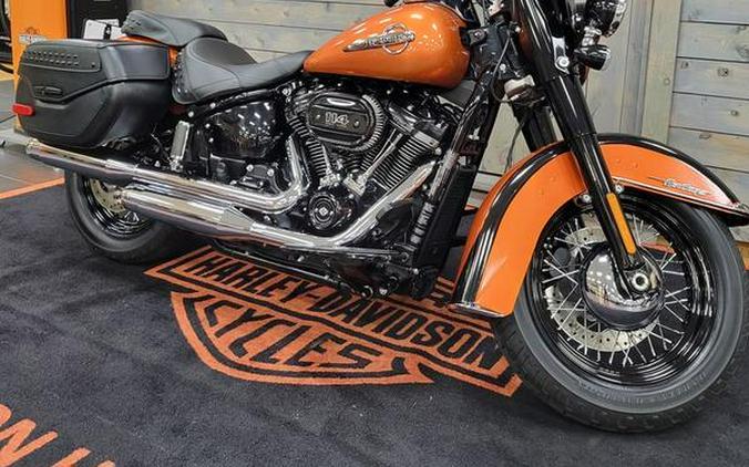 2018 Harley-Davidson® FLHCS - Softail® Heritage Classic 114