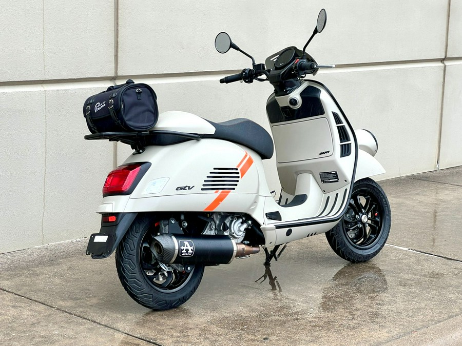 2024 Vespa GTV 300