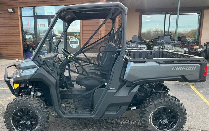 2023 Can-Am® Defender XT HD10