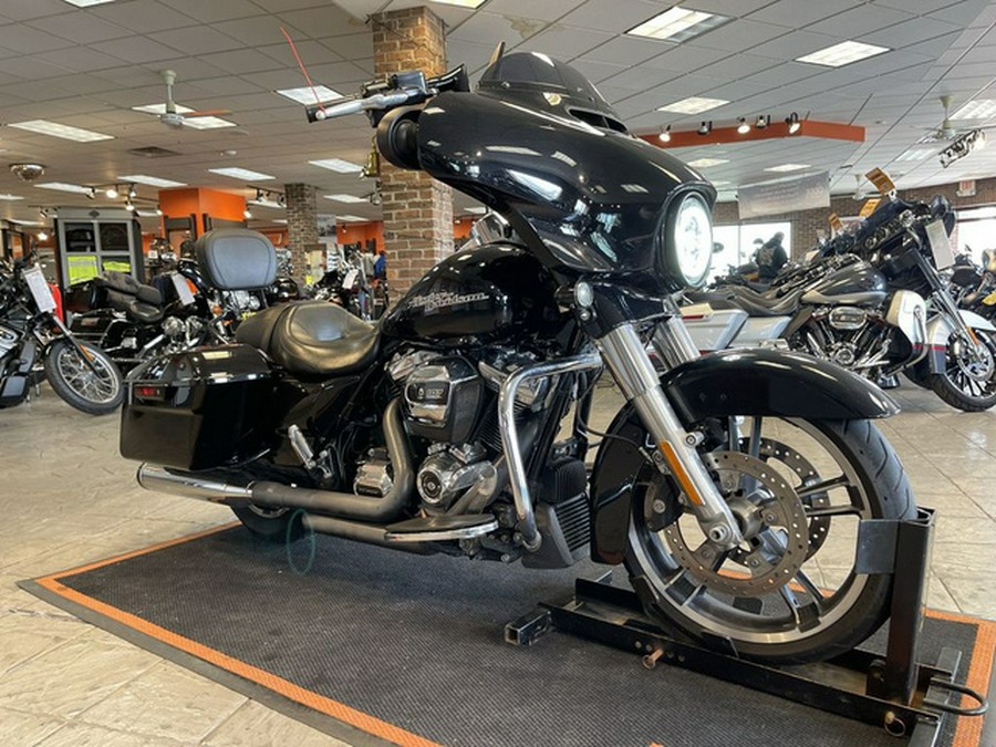 2017 Harley-Davidson FLHXS - Street Glide Special