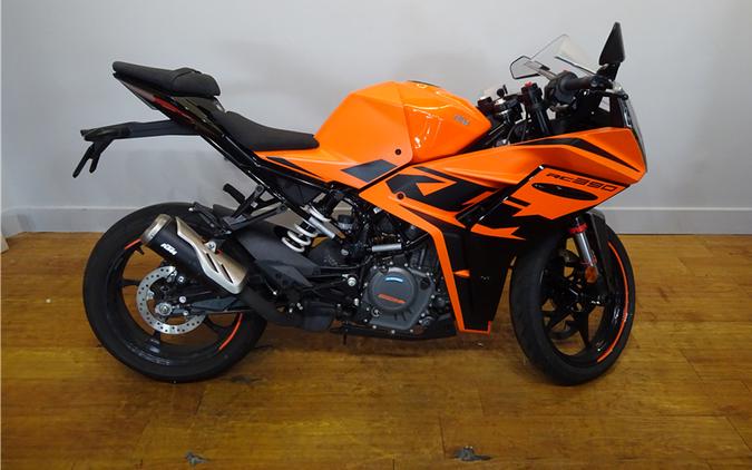 2022 KTM RC390