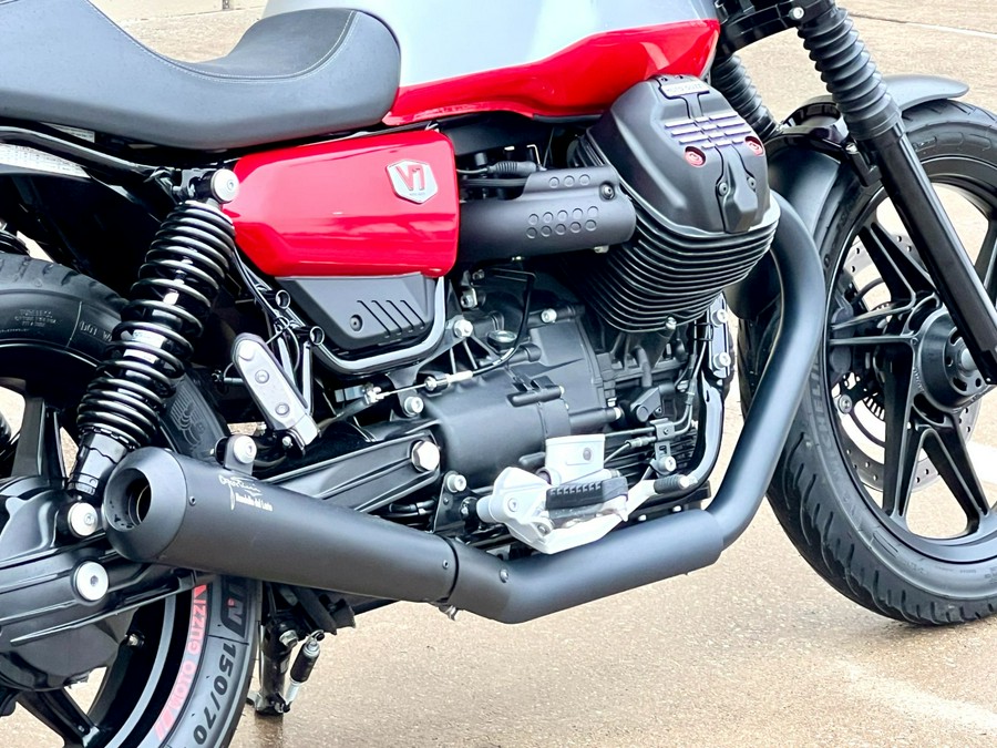2024 Moto Guzzi V7 Stone Corsa