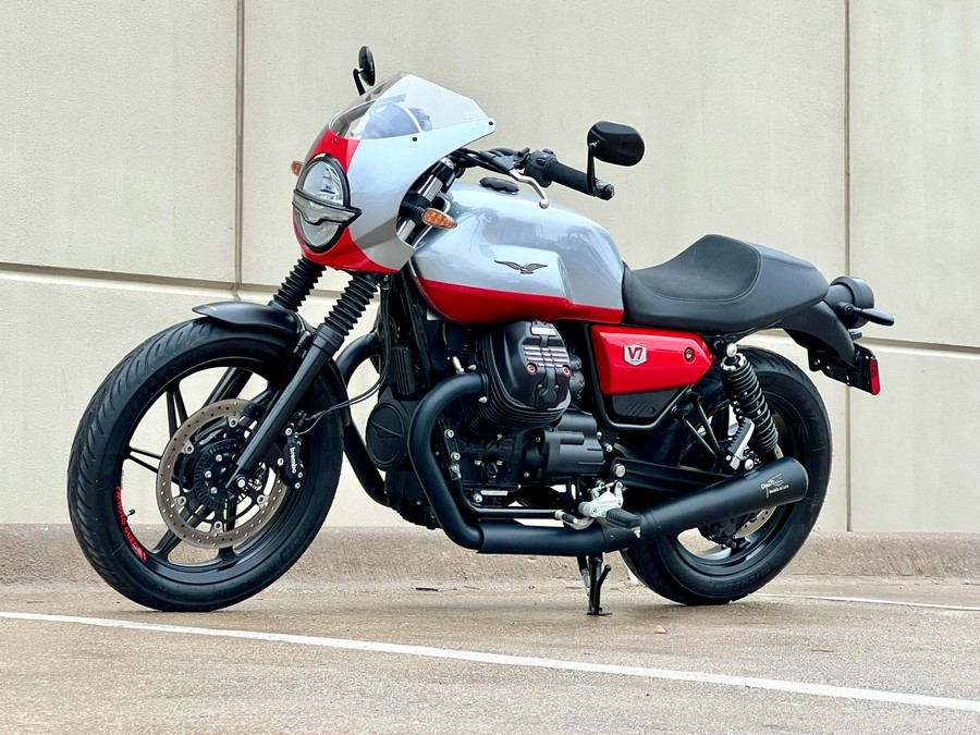 2024 Moto Guzzi V7 Stone Corsa