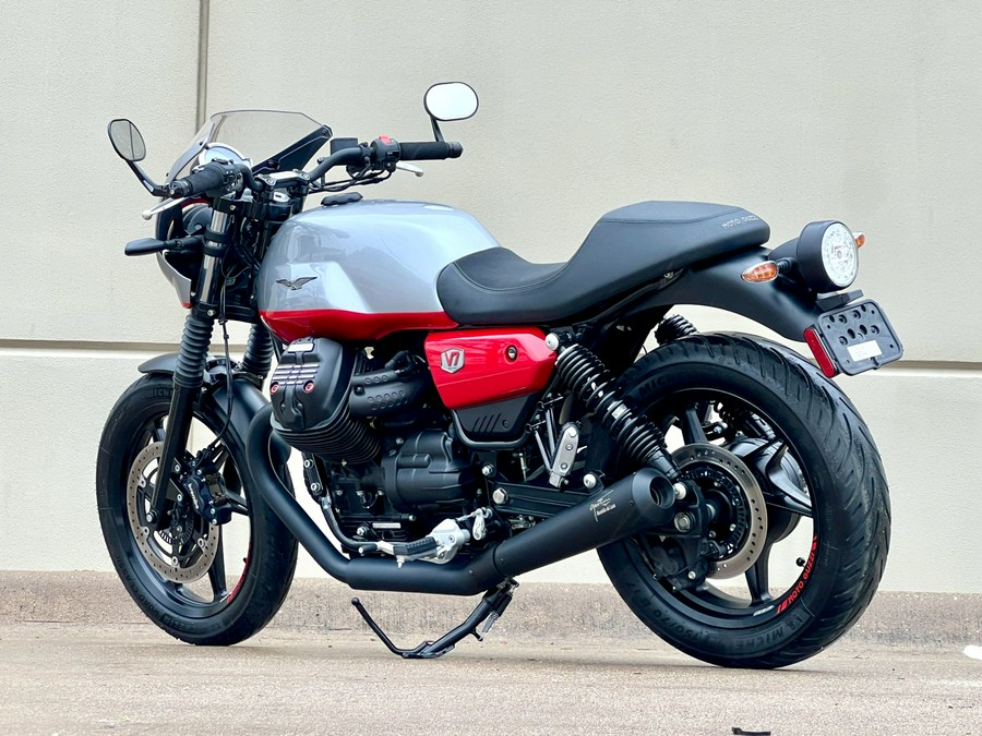 2024 Moto Guzzi V7 Stone Corsa