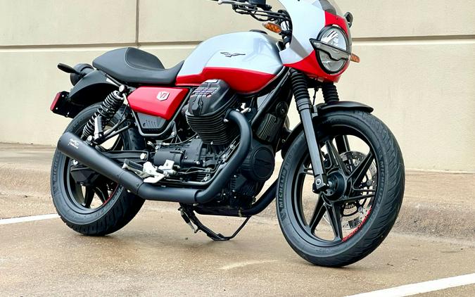 2024 Moto Guzzi V7 Stone Corsa
