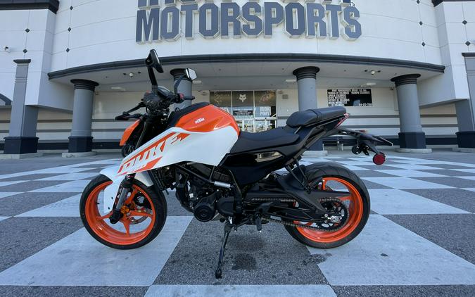 2024 KTM Duke 250