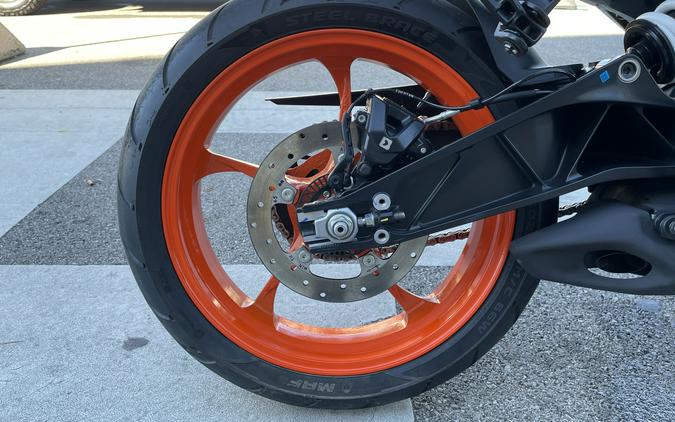 2024 KTM Duke 250