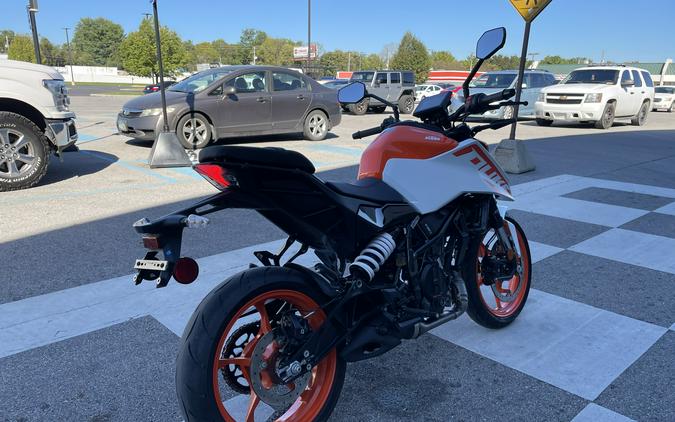 2024 KTM Duke 250