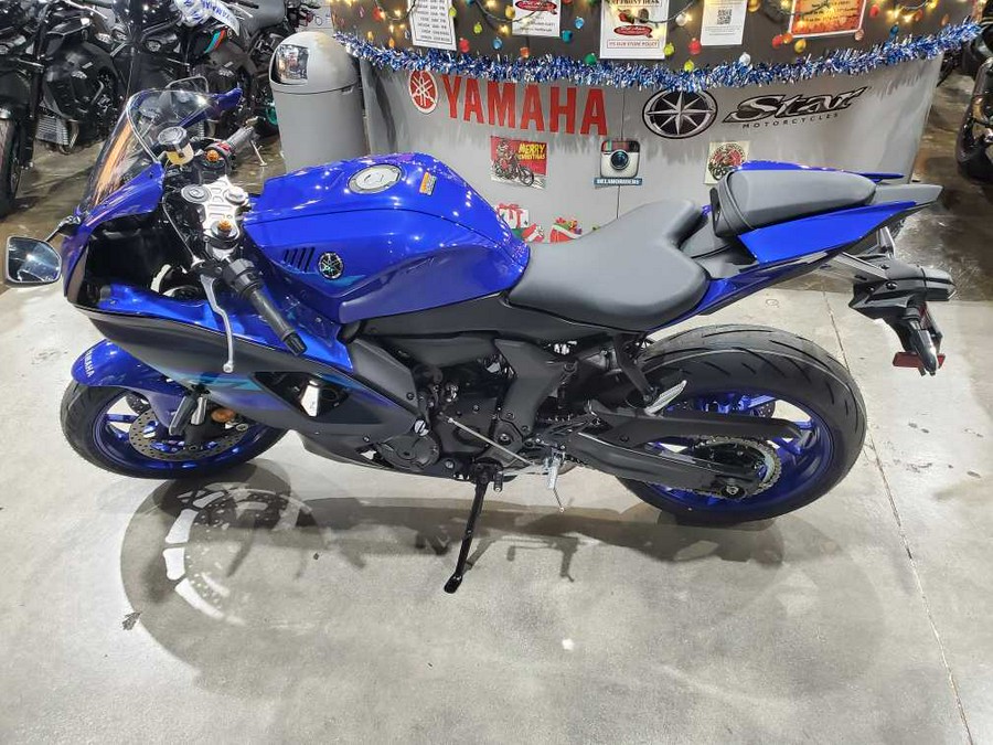 2024 YAMAHA YZF-R7