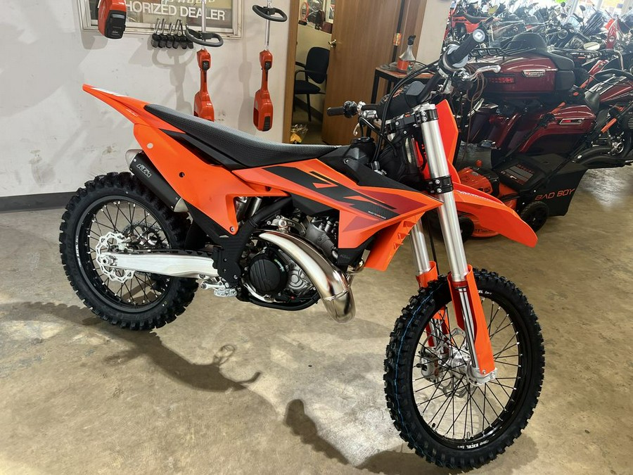 2025 KTM SX 300