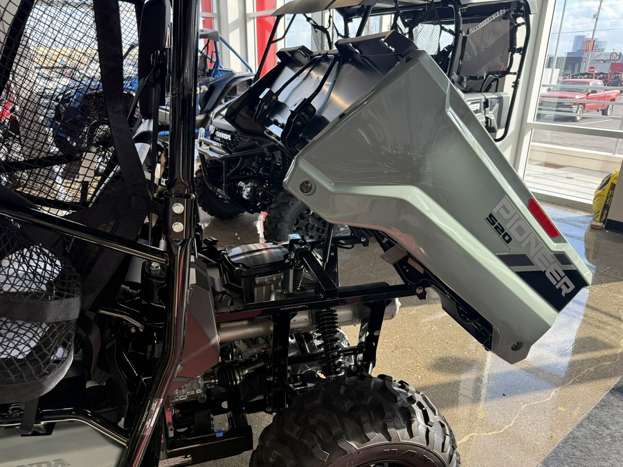 2026 Honda Pioneer 520