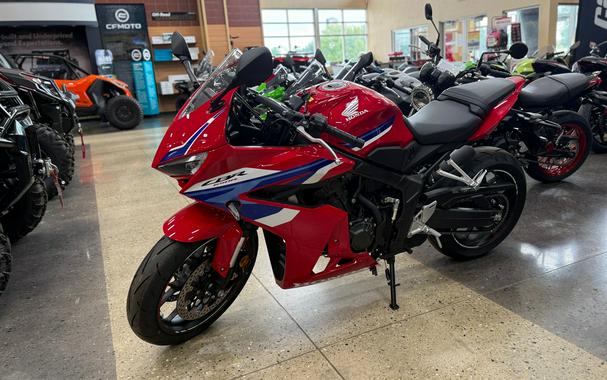 2026 Honda CBR650R E-CLUTCH