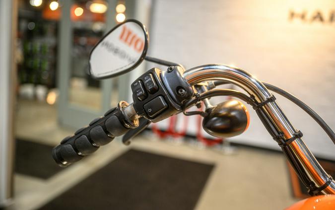 2014 Harley-Davidson Sportster Iron 883 XL 883N