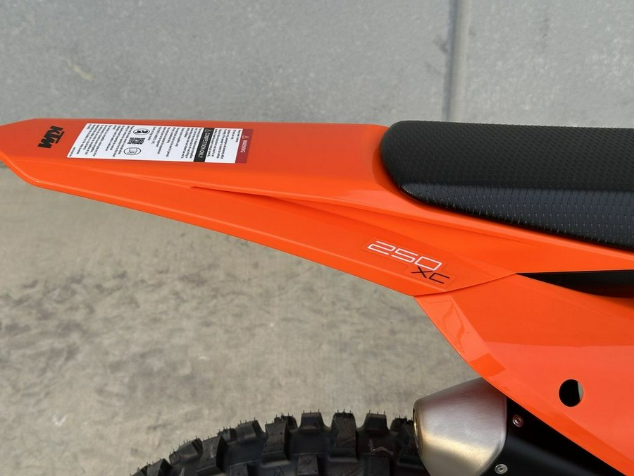 2026 KTM 250 XC