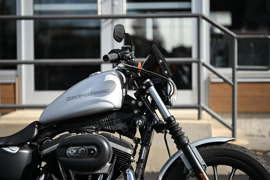 2009 Harley-Davidson® XL883N - Sportster® Iron 833™