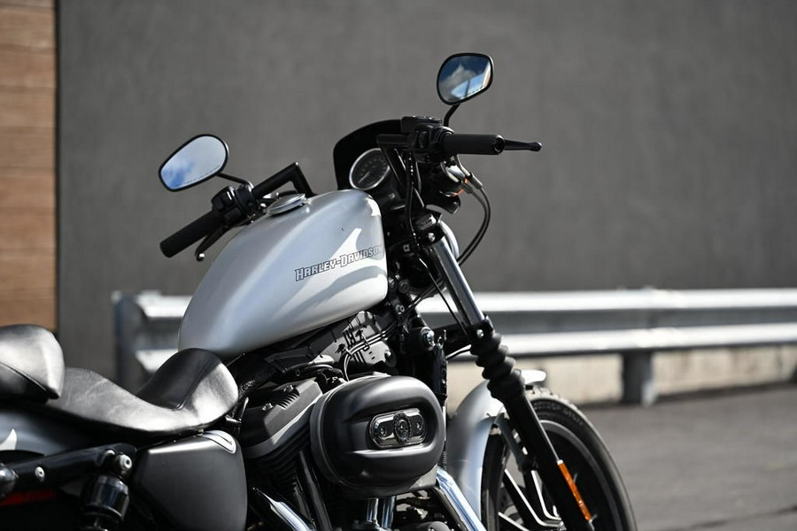 2009 Harley-Davidson® XL883N - Sportster® Iron 833™