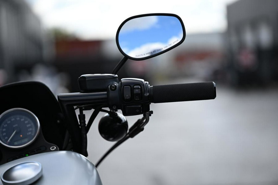 2009 Harley-Davidson® XL883N - Sportster® Iron 833™