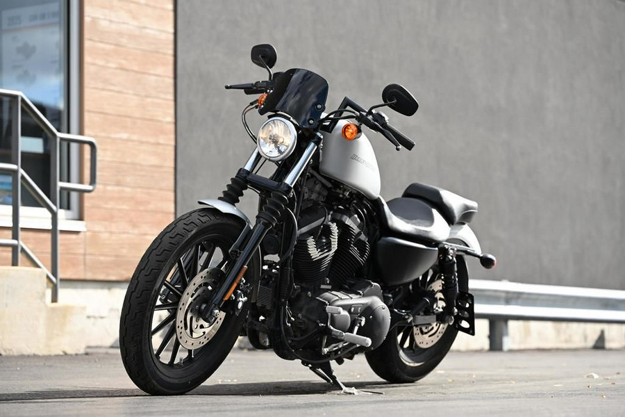 2009 Harley-Davidson® XL883N - Sportster® Iron 833™