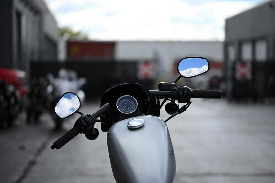 2009 Harley-Davidson® XL883N - Sportster® Iron 833™