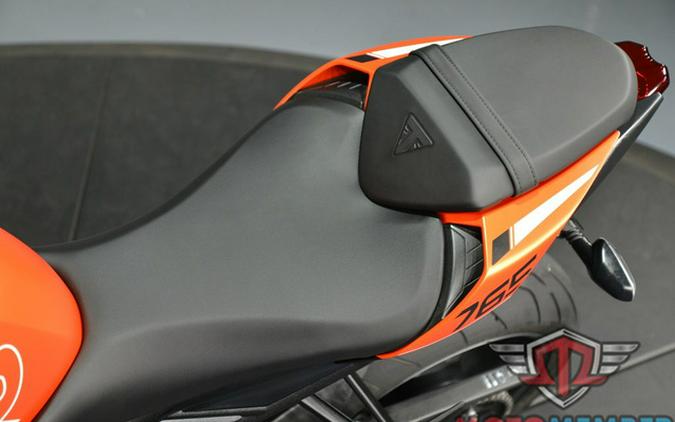 2025 Triumph Street Triple 765 R Matte Baja Orange