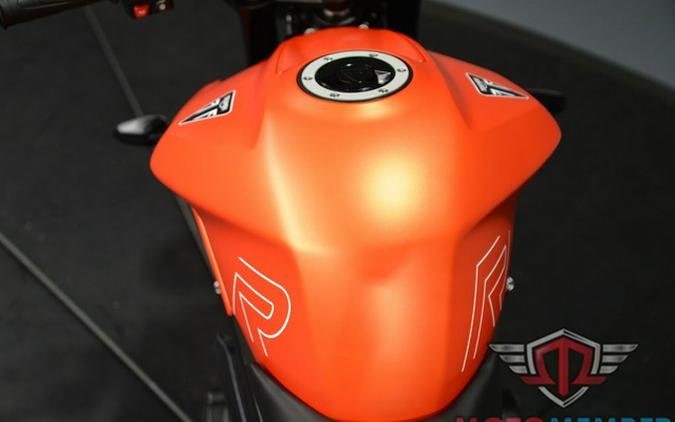 2025 Triumph Street Triple 765 R Matte Baja Orange