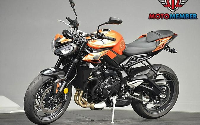 2025 Triumph Street Triple 765 R Matte Baja Orange