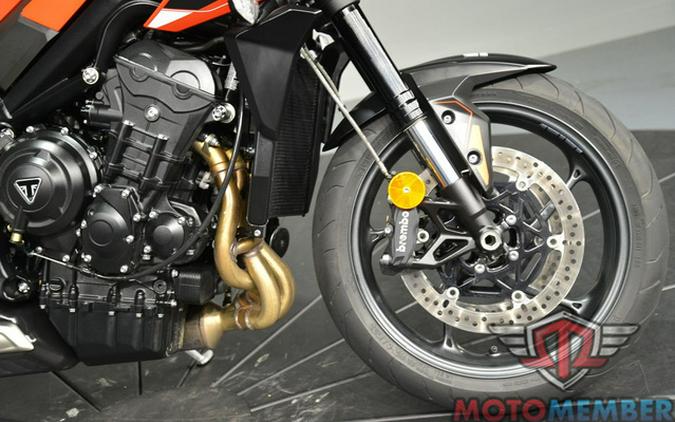 2025 Triumph Street Triple 765 R Matte Baja Orange