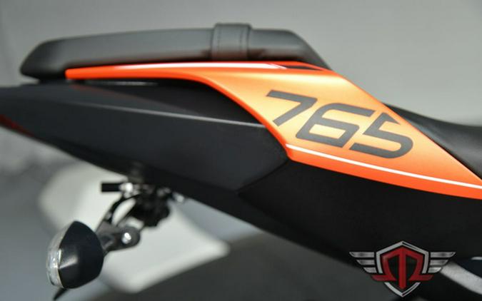 2025 Triumph Street Triple 765 R Matte Baja Orange