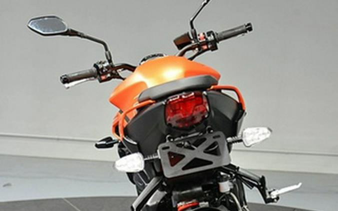 2025 Triumph Street Triple 765 R Matte Baja Orange