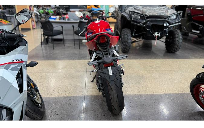 2026 CBR650R E-CLUTCH - Honda
