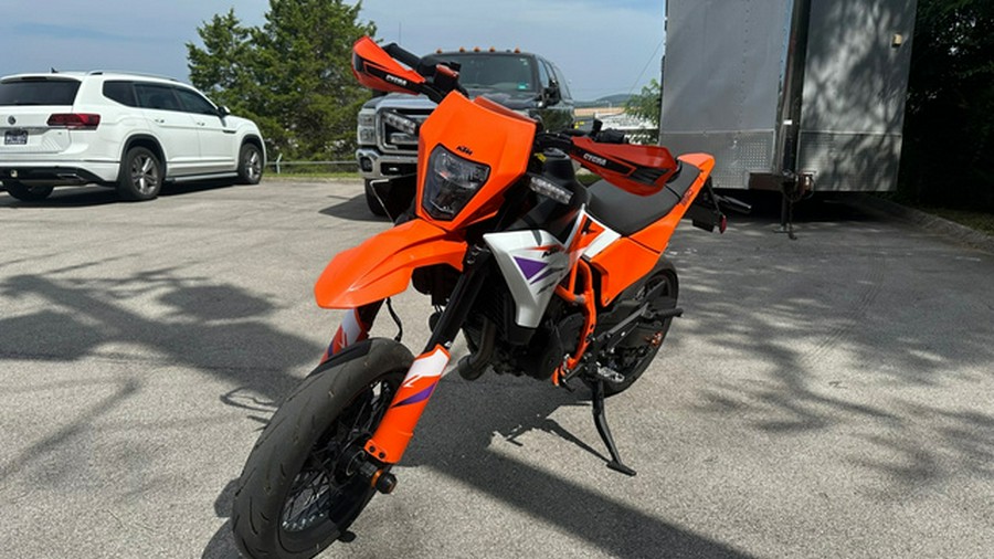 2025 KTM SMC 390 R