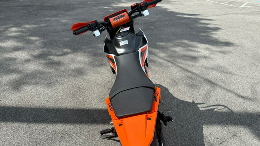 2025 KTM SMC 390 R