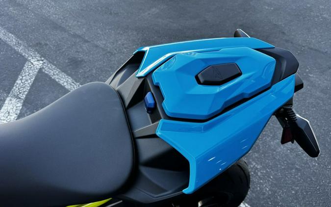 2027 BMW S 1000 R Sport