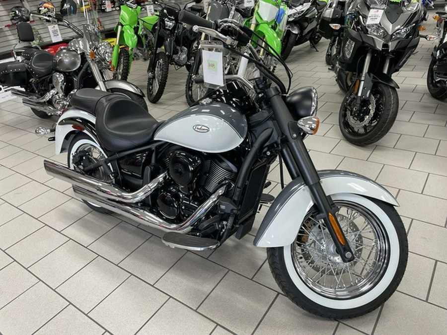 2024 Kawasaki Vulcan 900 Classic